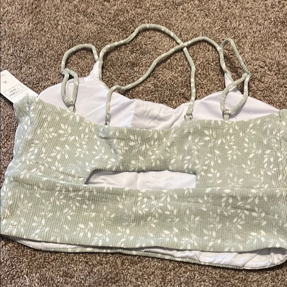 Green Floral Crop Top - Picture 2 of 2